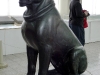 statue